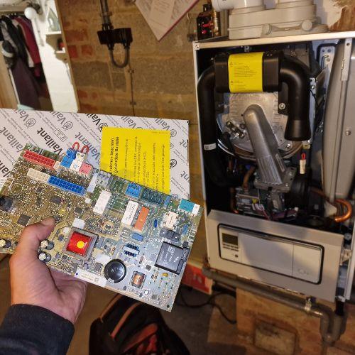 Comment resoudre un probleme electronique de chaudiere vaillant qui ne s allume plus 1
